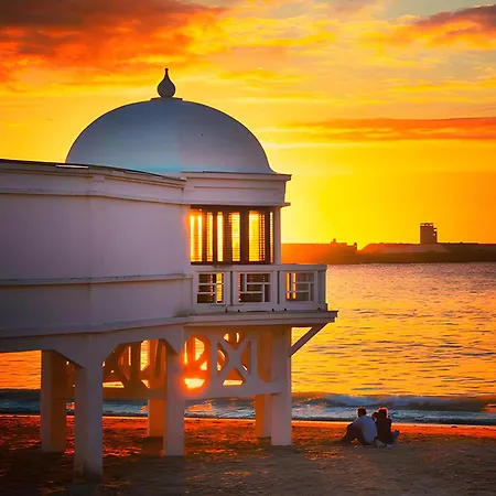 La Bella Escondida * Cadiz