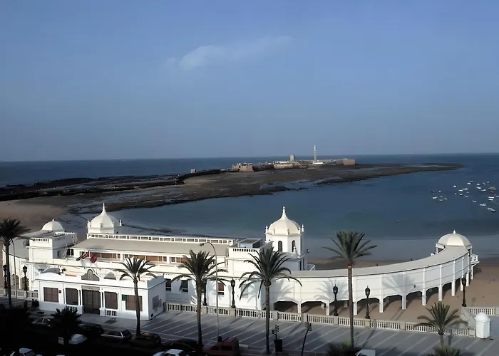 La Bella Escondida * Cádiz